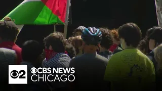 Chicago college students mark 76th "Nakba" amid protests against war in Gaza
