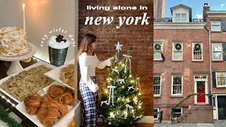 Living Alone in NYC | cozy winter days, decorating my apt for christmas, holiday markets