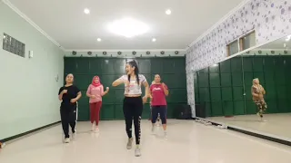 WEDI KARO BOJOMU TIKTOK VIRAL _ SENAM KREASI _ DANCE DANGDUT _ KOREO SISSY