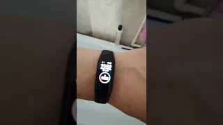 Xiaomi mi Band 4 водо не проницаемые.