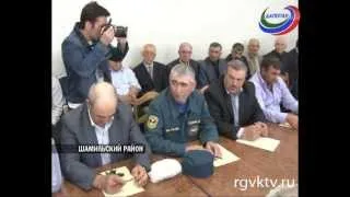 Рамазан Абдулатипов с рабочей поездкой посетил Шамильский район