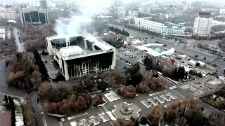 Зачем? Алматы. Последствия погромов. 7 января 2022 года. 11-30 утра. Площадь Республики.