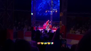 🇺🇦Український силач у складі 🇮🇹італійського цирка для 🇳🇴норвезьких глядачів в Бергені