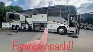 2001 Prevost Featherlite H3-45 double slide. (HUGE PRICE REDUCTION) formerly owned by George Jones!