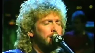 Keith Whitley-I Never Go Around Mirrors