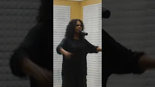 Go behind the scenes with CeCe Winans at the K-LOVE Studios! 🤩 #shorts #gospel #praise #worship