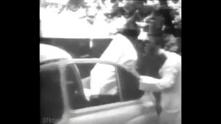 24 September 1982 Amitabh Bachchan return home from the hospital