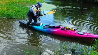 Ways to get in and out of your kayak alone