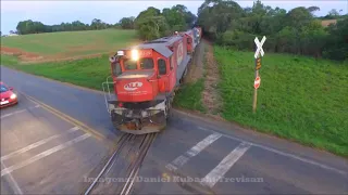 DRONE e o trem com tração distribuída subindo a rampa - Entre Rios