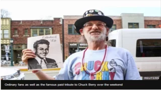 Chuck Berry: Fans queue to pay their last respects