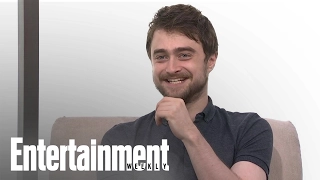 Harry Potter: Daniel Radcliffe Reveals Who Thought Fawkes Was Real & More | Entertainment Weekly