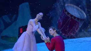 NUTCRACKER - Waltz of the Snowflakes (Bolshoi Ballet)