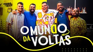 Grupo Menos é Mais - O Mundo Dá Voltas (Clipe Oficial)