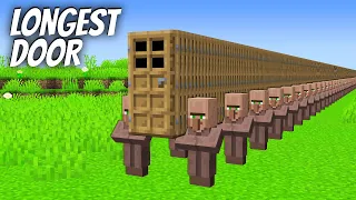 I found a LONGEST DOOR with VILLAGERS in Minecraft ! What's INSIDe the SECRET DOOR ?