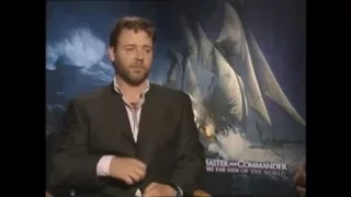 Russell Crowe talks with Jimmy Carter :Master and Commander