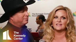 Trisha Yearwood and Garth Brooks on Linda Ronstadt | 2019 Kennedy Center Honors Red Carpet