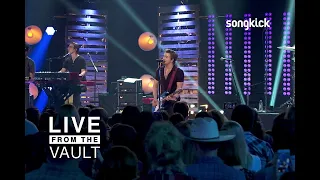 Hunter Hayes - Everybody's Got Somebody But Me [Live From the Vault]