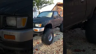 SICK TOYOTA TRUCK! BIG LIFT BIG TIRES