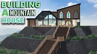 BUILDING A MOUNTAIN HOUSE IN BLOXBURG