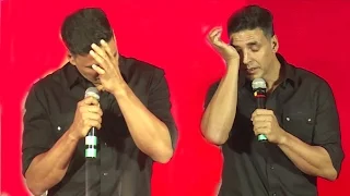 Emotional Akshay Kumar CRIES In Public When Asked About Not Winning ANY Awards