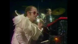 14. Goodbye Yellow Brick Road (Elton John - Live At Hammersmith Odeon: 12/24/1974)