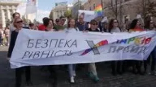 Arrests at Ukraine's gay pride after stand-off