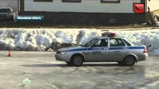 Автоинспекторы устроили экстремальные гонки со стре