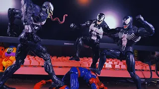 Who made the best “6inch” Classic venom figure? marvel legends,marvel select or mafex