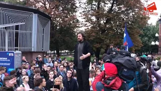 Иван Рожков на Трубной площади в Москве: «Нашим городом правит тиран - Собянин!»