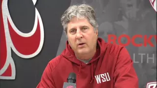 Mike Leach tears into his team