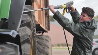 BoerENverstand - Reinigen met de hogedrukspuit