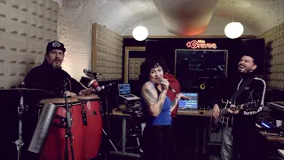 2022 (remix) y El Amor de Vida - Rebeca Lane y La Tinta del Pulpo (sesión en vivo)