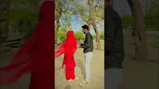 Lal jora pahn k ana #love #comedy #dance #couplegoals #couple #song #explore #prank