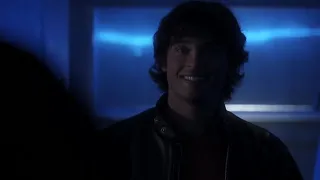 Smallville 3x01 - Jonathan asks Jor-El for help to save Clark