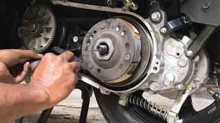 "Mastering Scooter Clutch Shoe Self-Repair: Step-by-Step Guide and Tips" Suzuki Burgman street 125