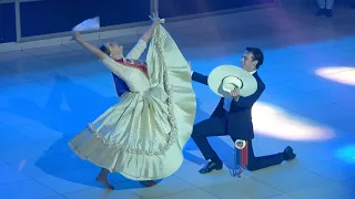 Isabella Yzaga y Fabrizzio Di Tolla. Campeones Mundiales. 5to Aniversario "Te amo Marinera" 2022