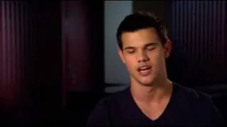 Taylor Lautner interview -- Abduction
