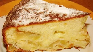 Шарлотка с яблоками в мультиварке