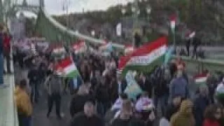 Thousands of Orban supporters rally in Budapest