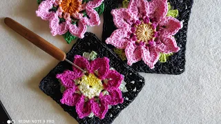 mattonella granny con fiore  #borsauncinetto #piastrellauncinetto #grannysquare #grannycrochet