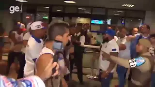 Bahia, rissa tra tifosi e giocatori all'aeroporto