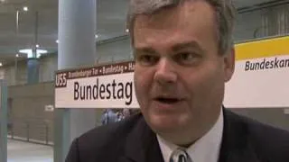 Neue "Kanzler-U-Bahn" startet in Berlin