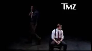 Хью Джекман прервал спектакль! Hugh Jackman stopped performance!