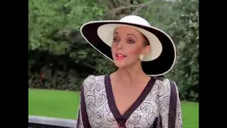 Dynasty  Linda Evans and Joan Collins Fight in the pond