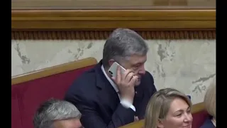 Хватит мычать РАЗБОЙНИК - ЗЕЛЕНСКИЙ звонит ПОРОШЕНКО