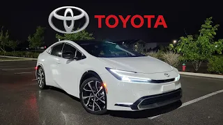 NIGHT REVIEW! -- The All-New Toyota Prius Prime is Even Cooler at Night!