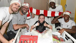Liverpool squad make heartwarming 2019 Christmas visit to Alder Hey Children’s Hospital