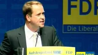 Joachim Stamp auf dem Landesparteitag der FDP-NRW in Siegen