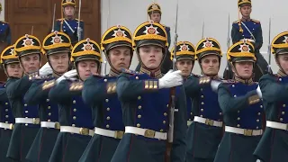 Kremlin regiment hosts changing-of-the-guard ceremony | AFP