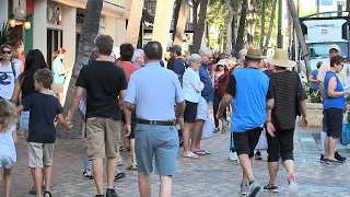 Reaction from people in Waikiki to false alarm